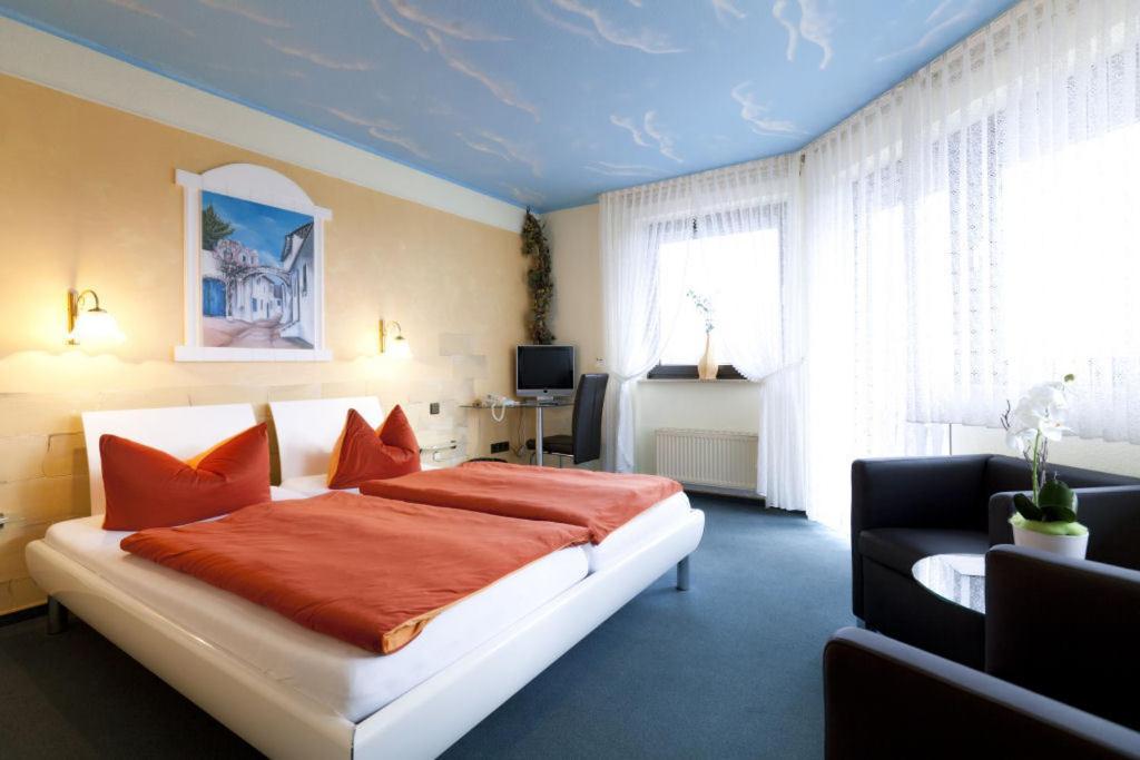Themen Hotel Terrassen Cafe Bad Munder am Deister Bagian luar foto