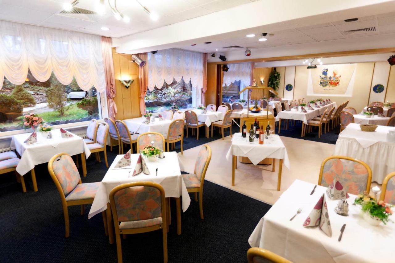 Themen Hotel Terrassen Cafe Bad Munder am Deister Bagian luar foto