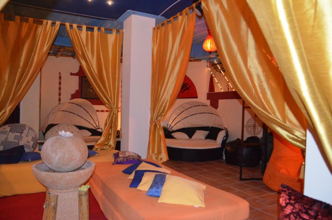 Themen Hotel Terrassen Cafe Bad Munder am Deister Bagian luar foto