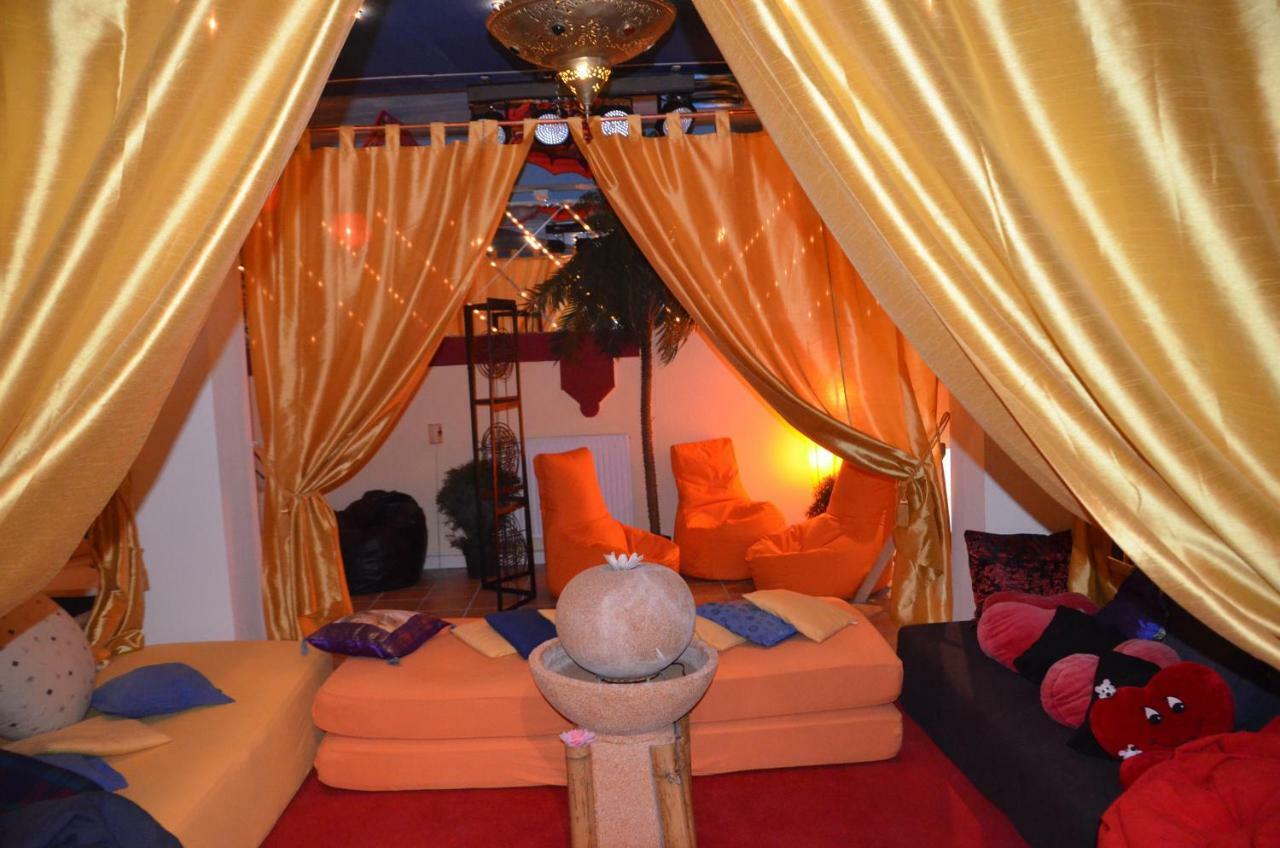 Themen Hotel Terrassen Cafe Bad Munder am Deister Bagian luar foto